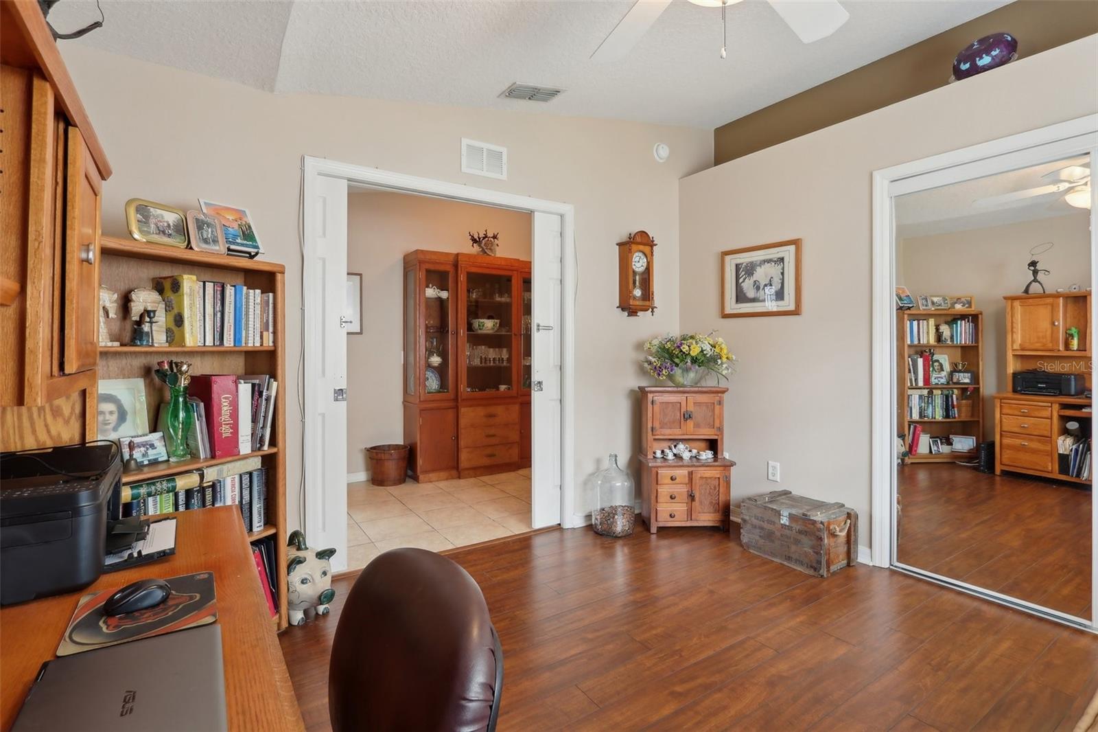 Image 20 of 48 For 5056 Harbour Drive