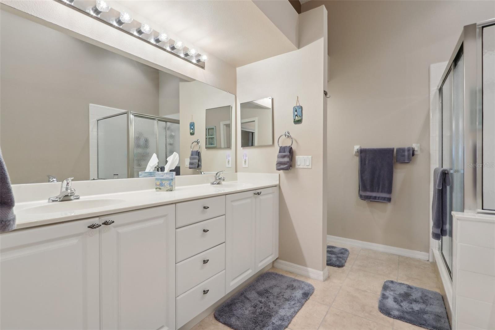 Image 29 of 48 For 5056 Harbour Drive