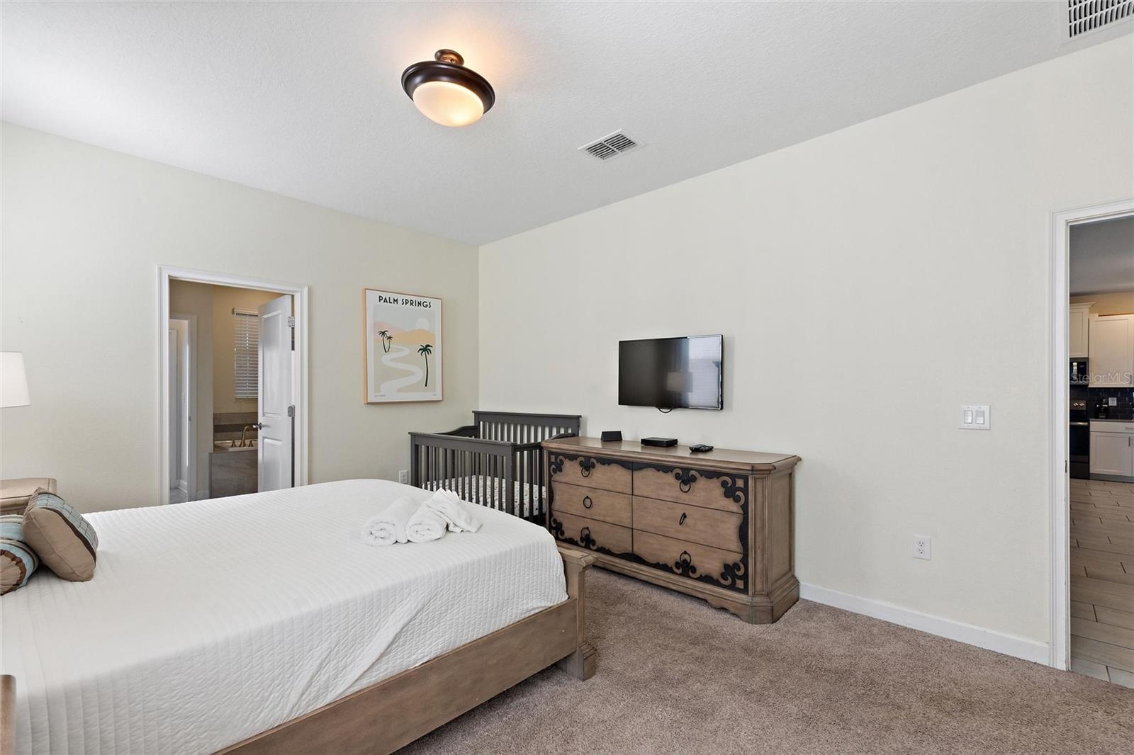 Image 10 of 100 For 1524 Flange Drive