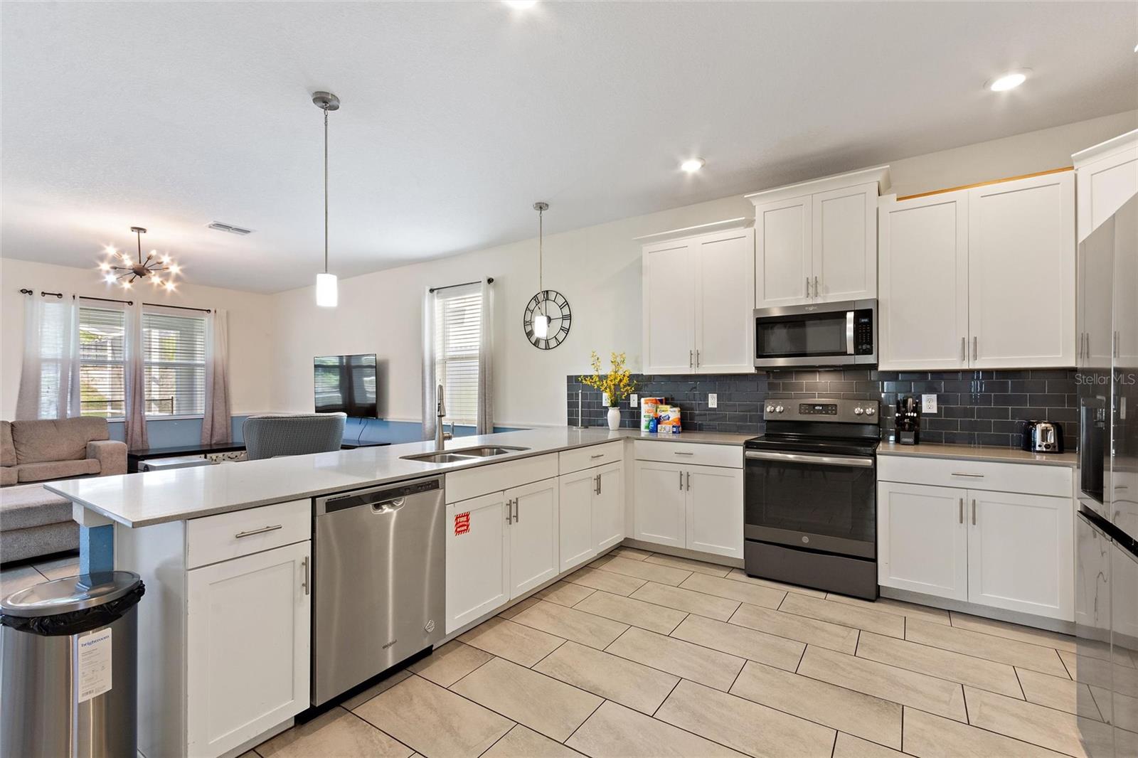 Image 14 of 100 For 1524 Flange Drive