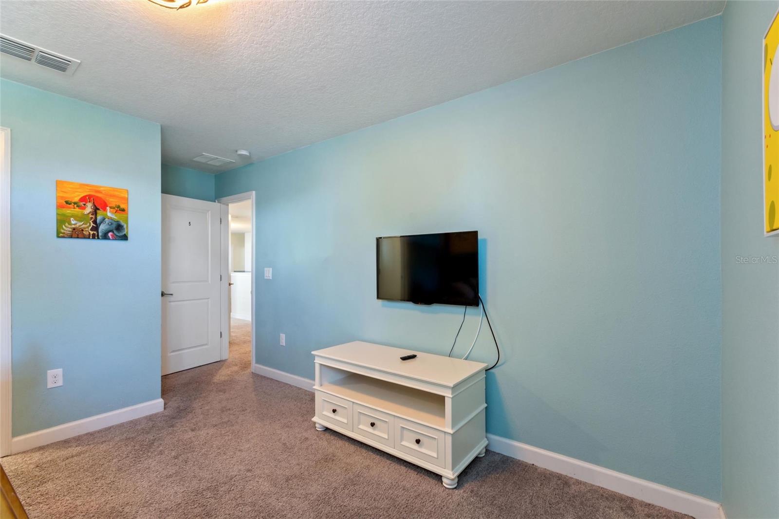 Image 43 of 100 For 1524 Flange Drive