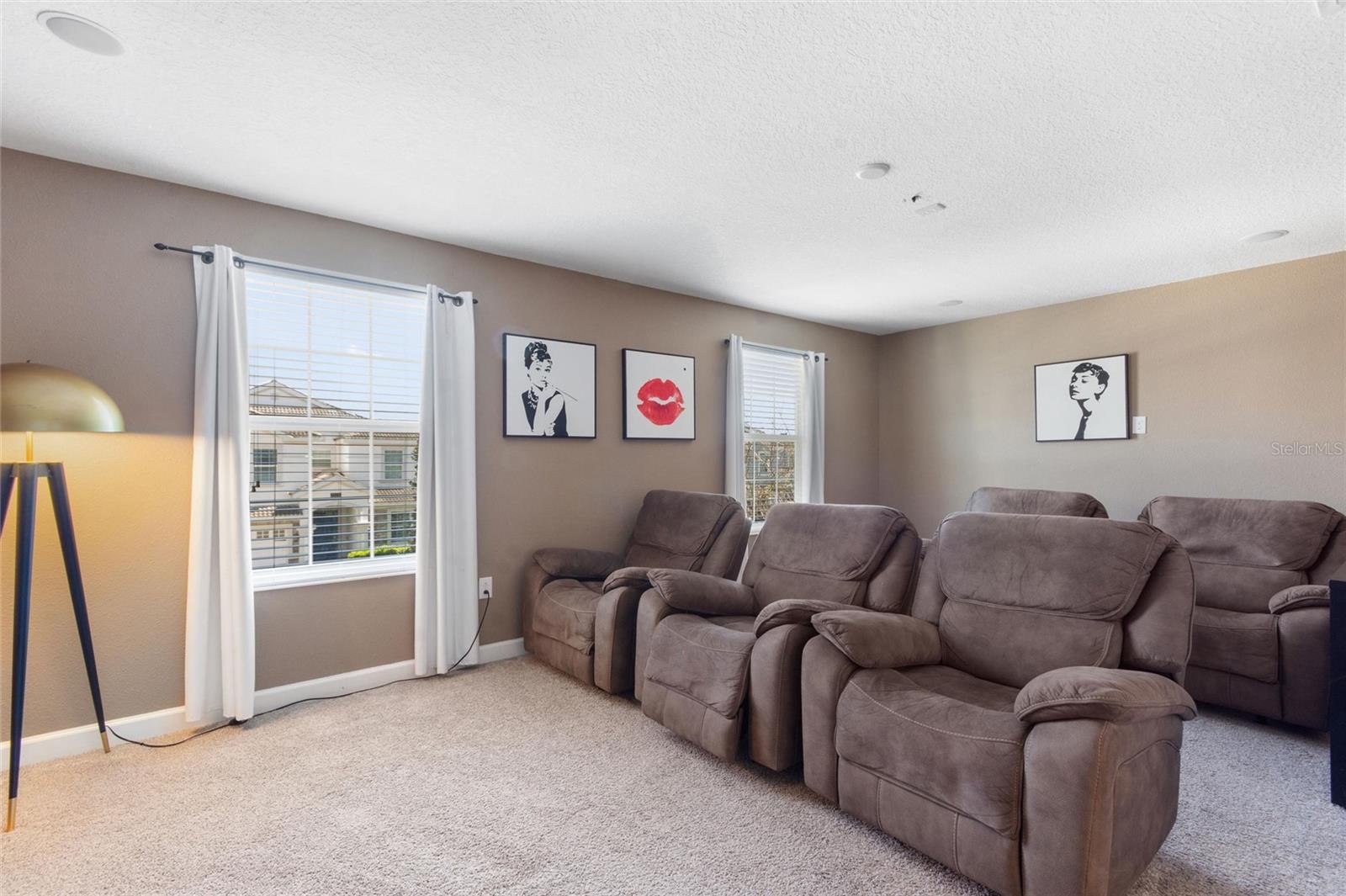 Image 51 of 100 For 1524 Flange Drive