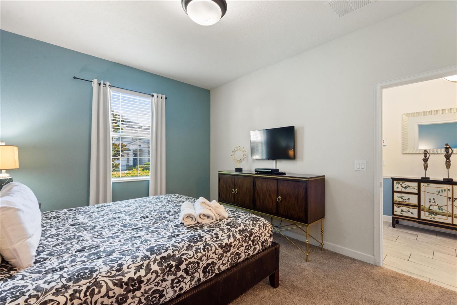 Image 7 of 100 For 1524 Flange Drive
