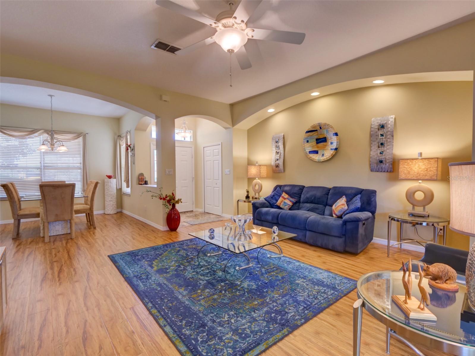Image 6 of 32 For 24104 Robinwood Street