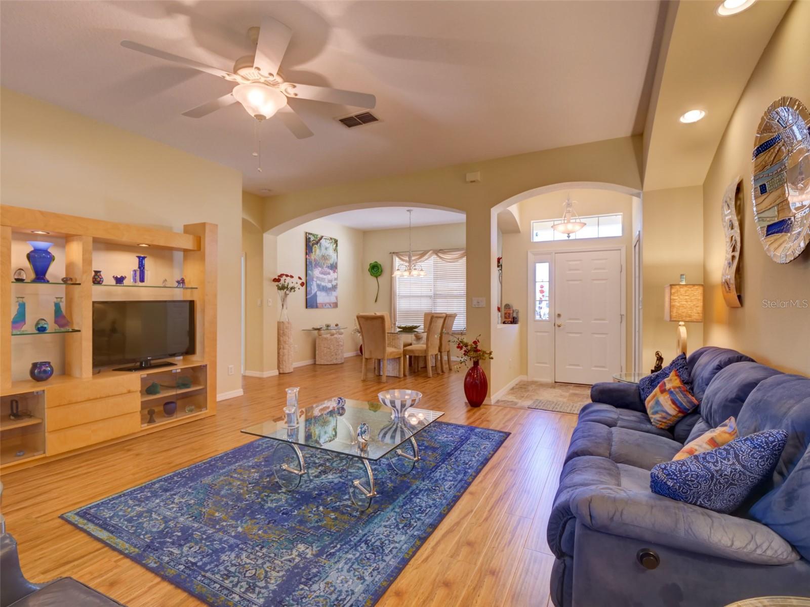 Image 8 of 32 For 24104 Robinwood Street