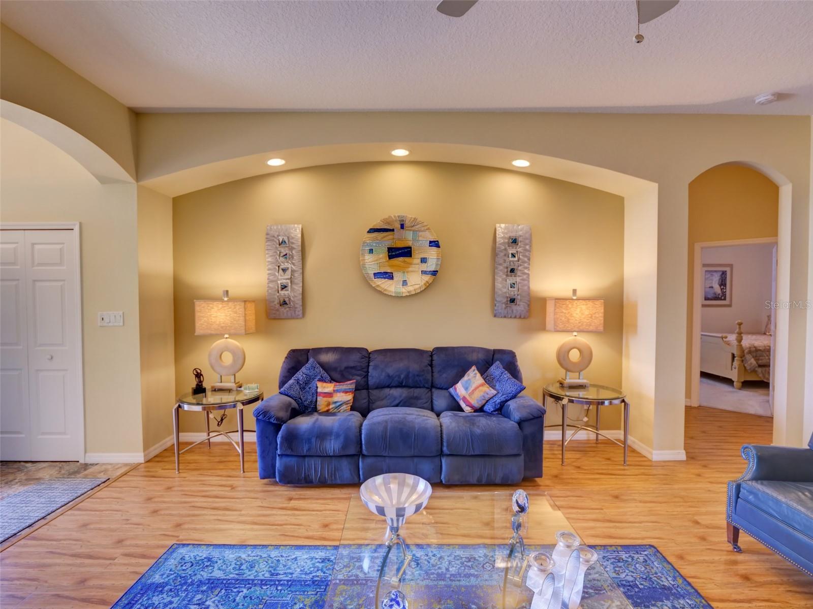 Image 9 of 32 For 24104 Robinwood Street