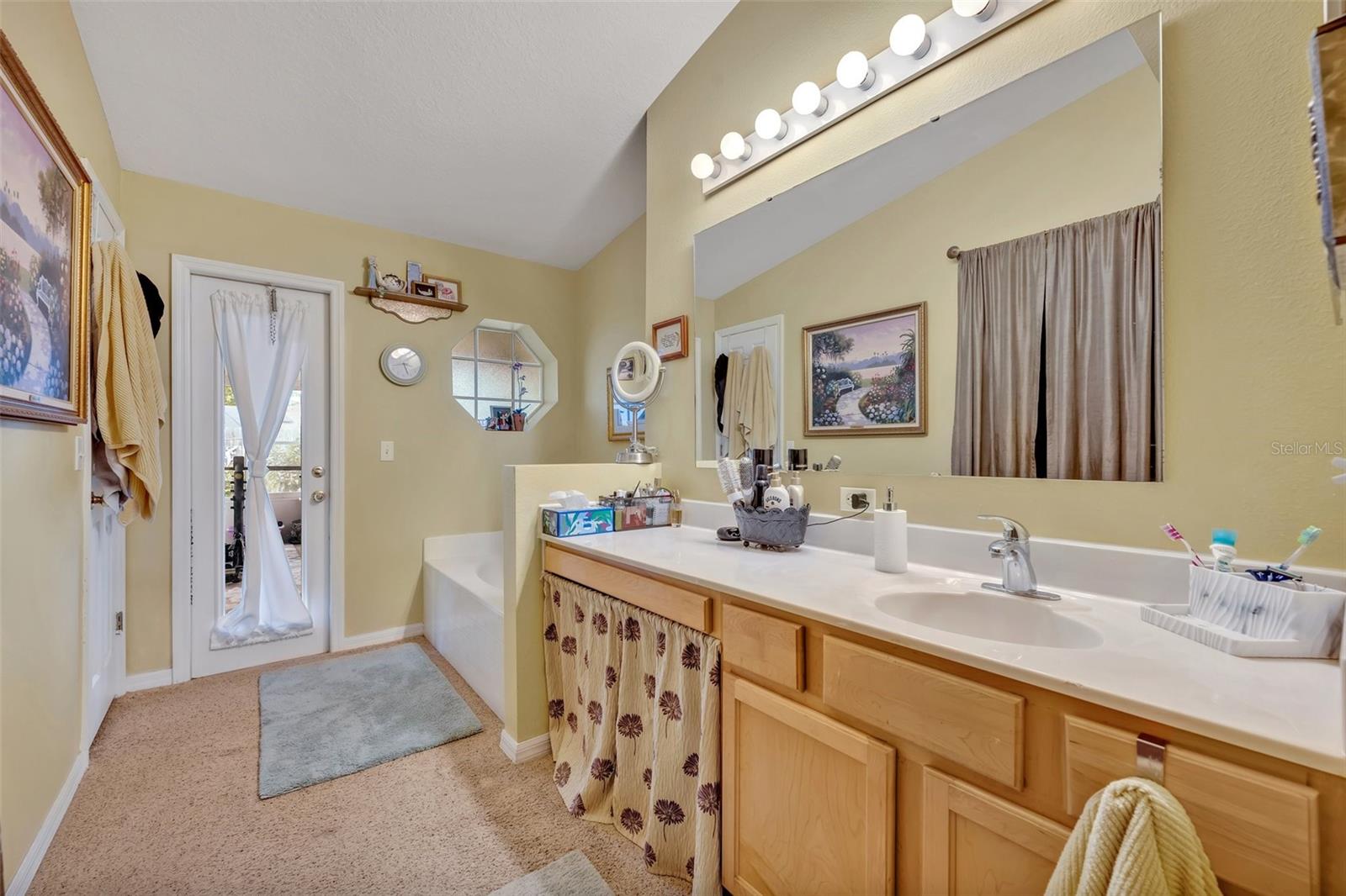Image 30 of 56 For 257 Winding Cove Avenue