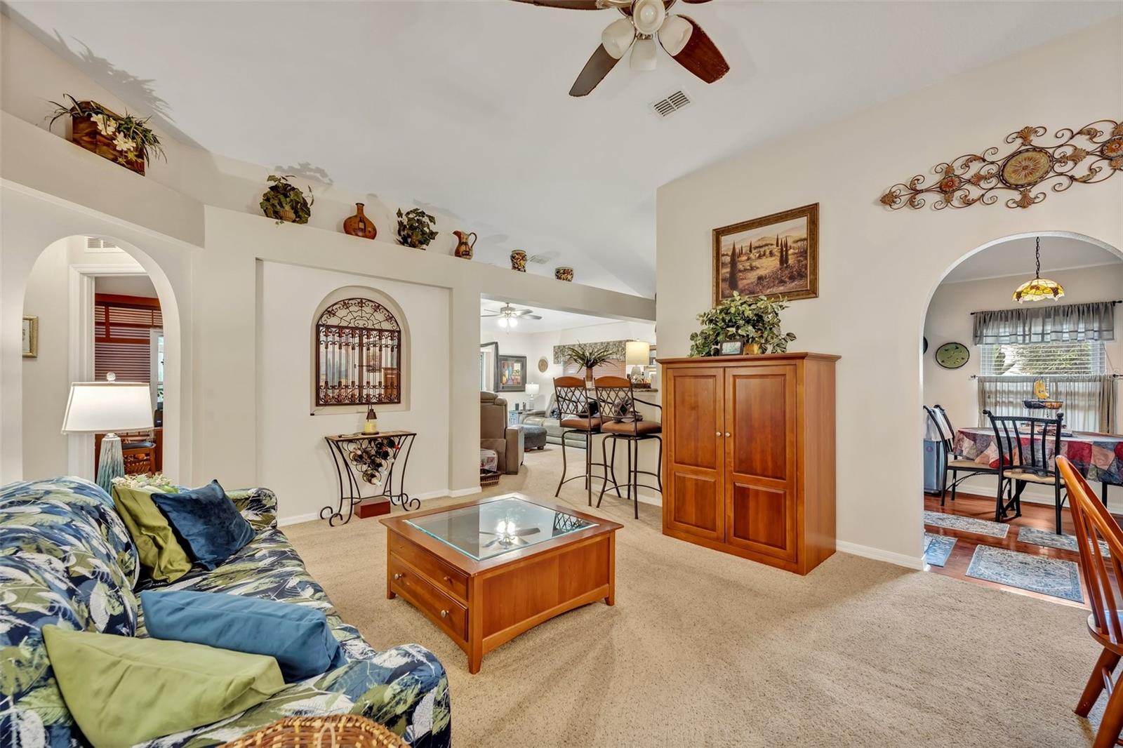 Image 9 of 56 For 257 Winding Cove Avenue