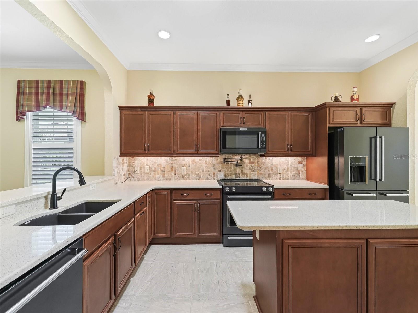 Image 13 of 46 For 10929 167th Place