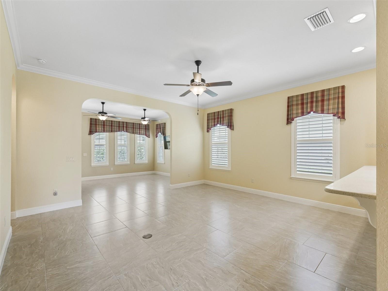 Image 15 of 46 For 10929 167th Place