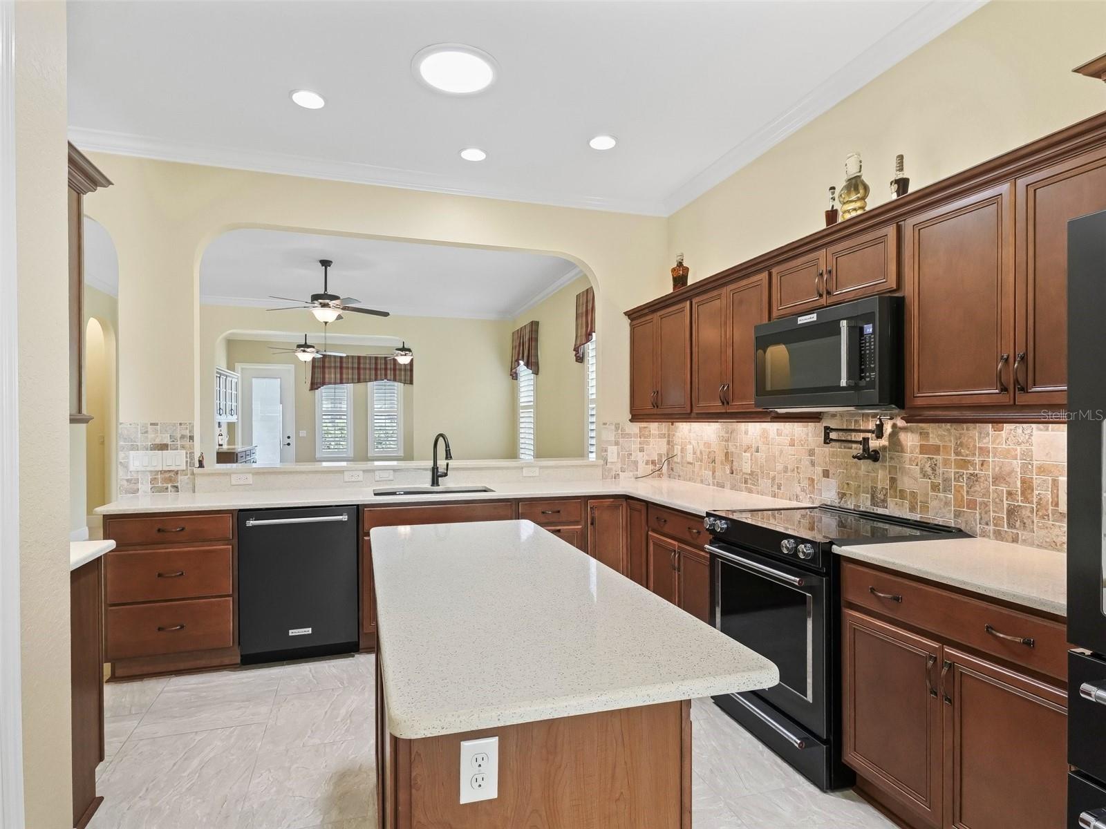 Image 9 of 46 For 10929 167th Place