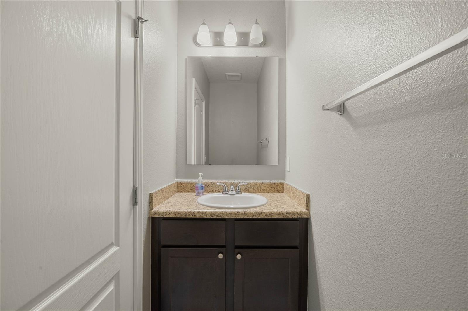 Image 16 of 46 For 213 Primrose Drive