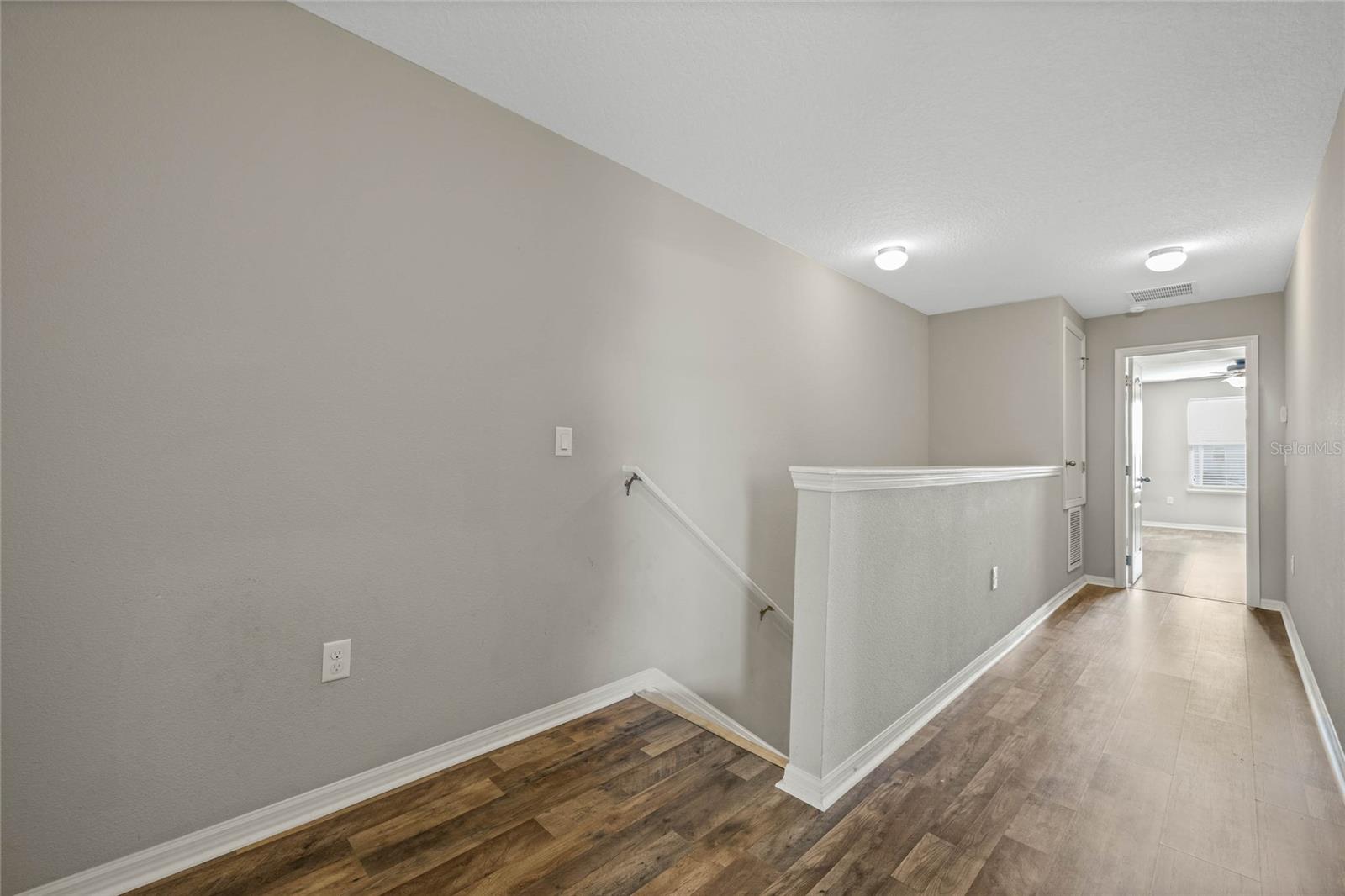 Image 19 of 46 For 213 Primrose Drive