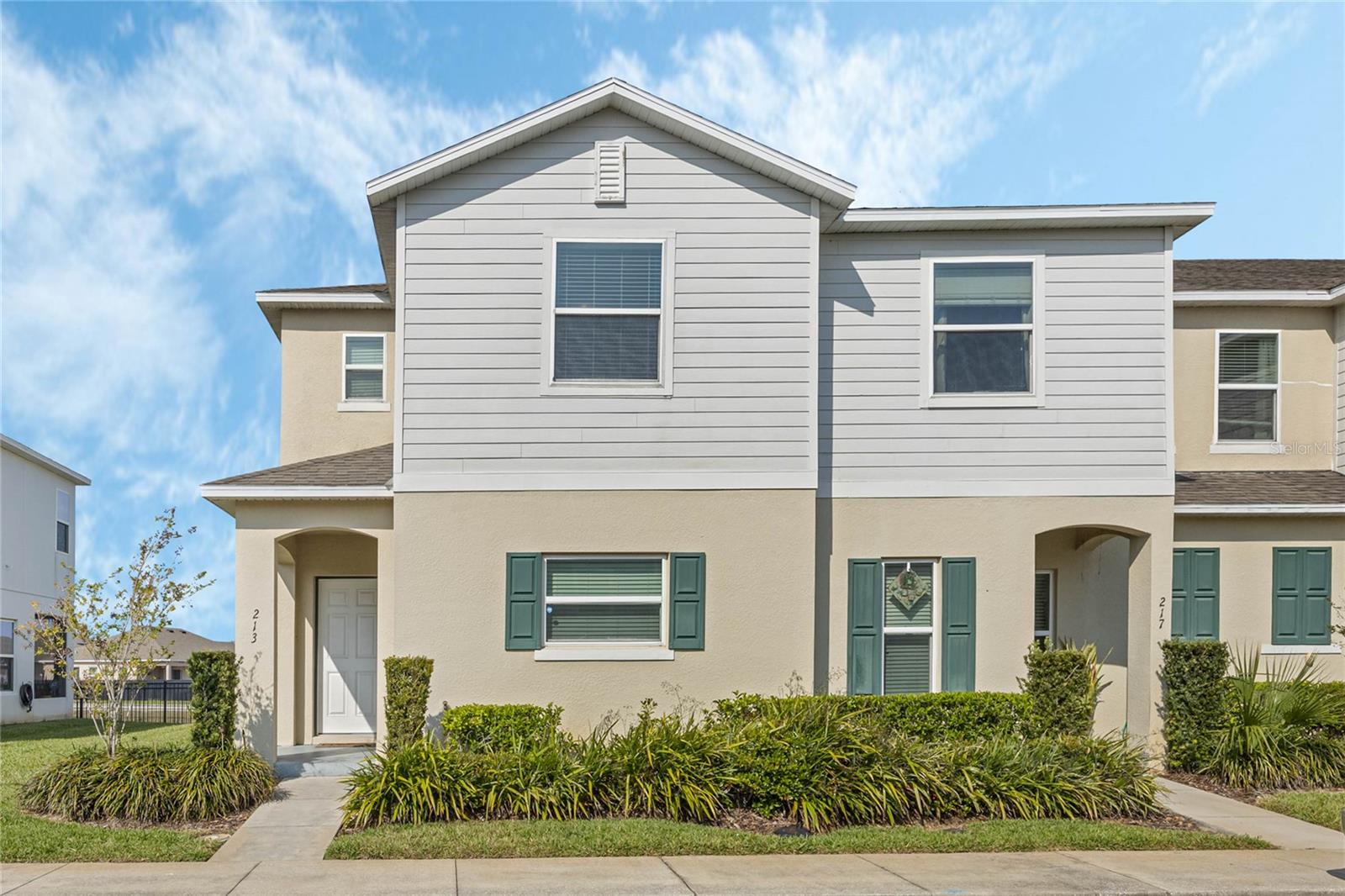 Image 2 of 46 For 213 Primrose Drive