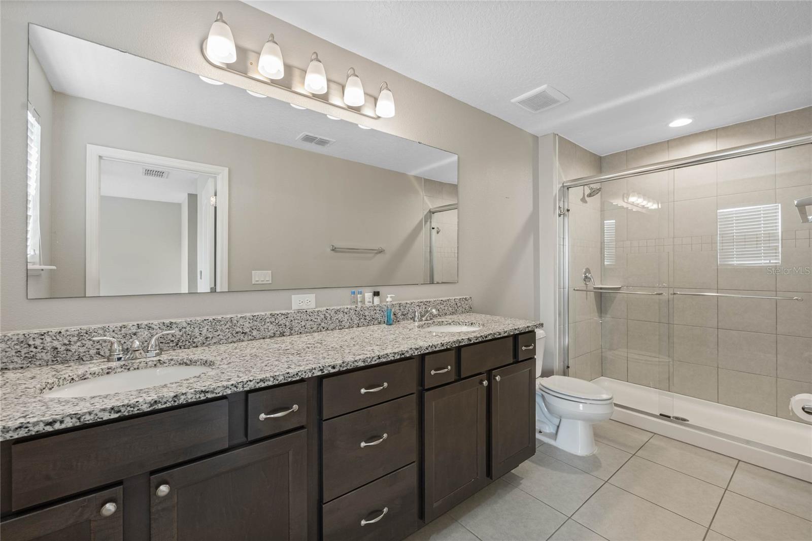 Image 23 of 46 For 213 Primrose Drive
