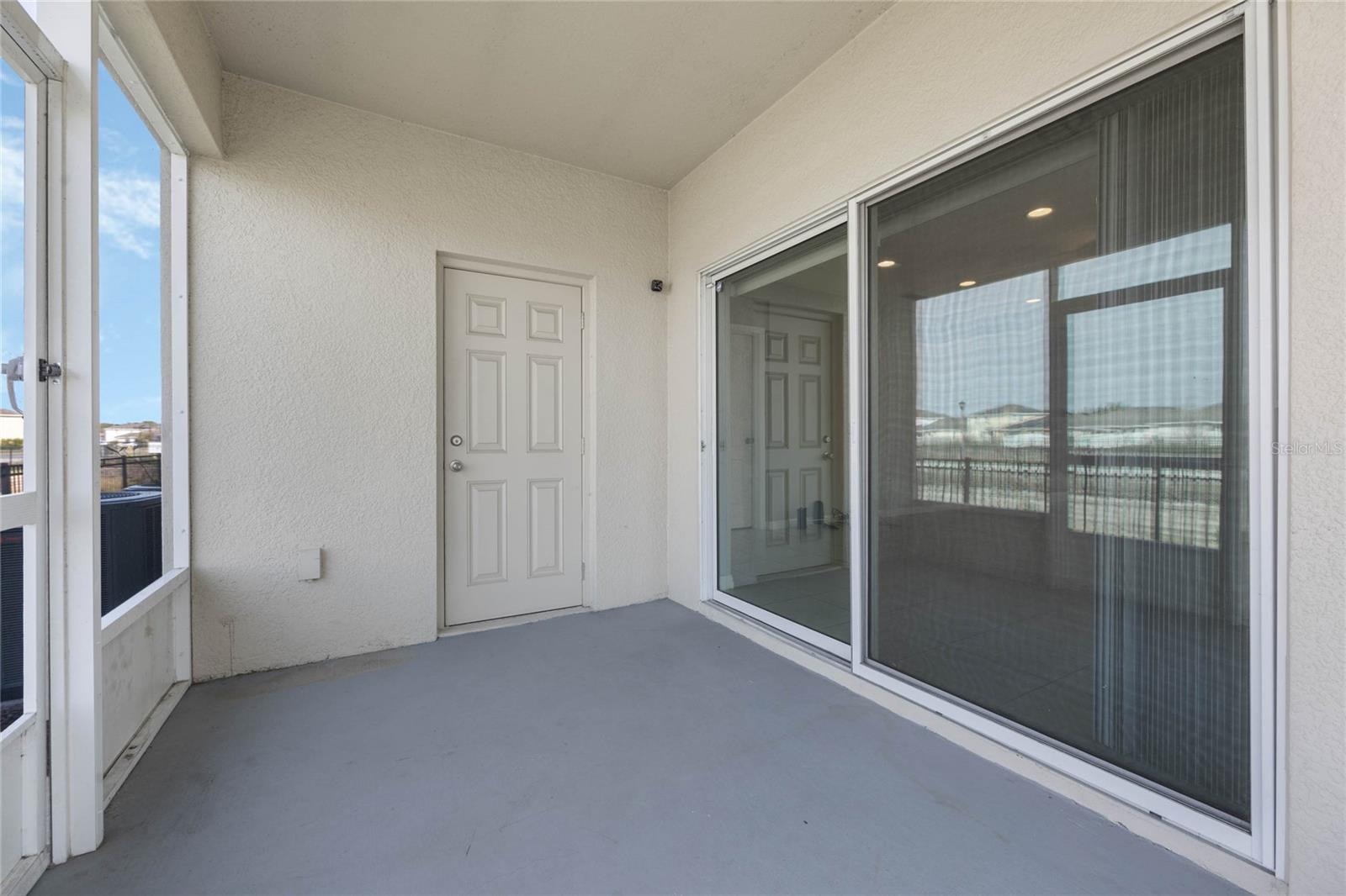 Image 33 of 46 For 213 Primrose Drive