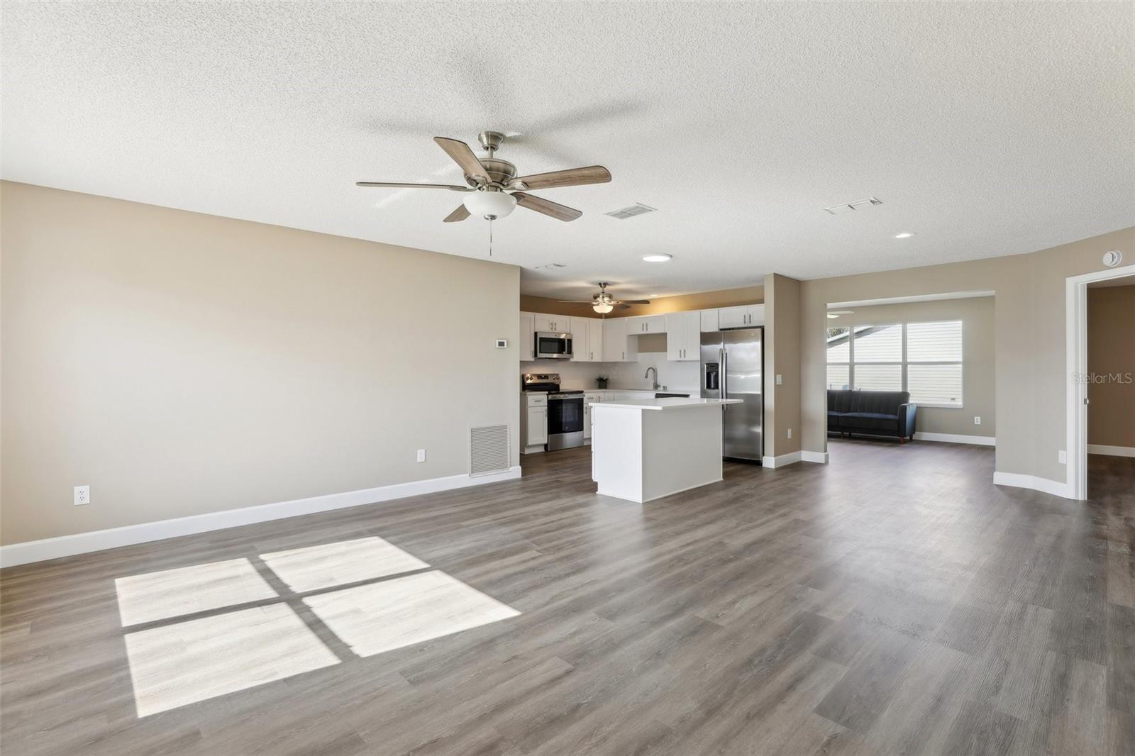 Image 3 of 25 For 2609 Privada Drive