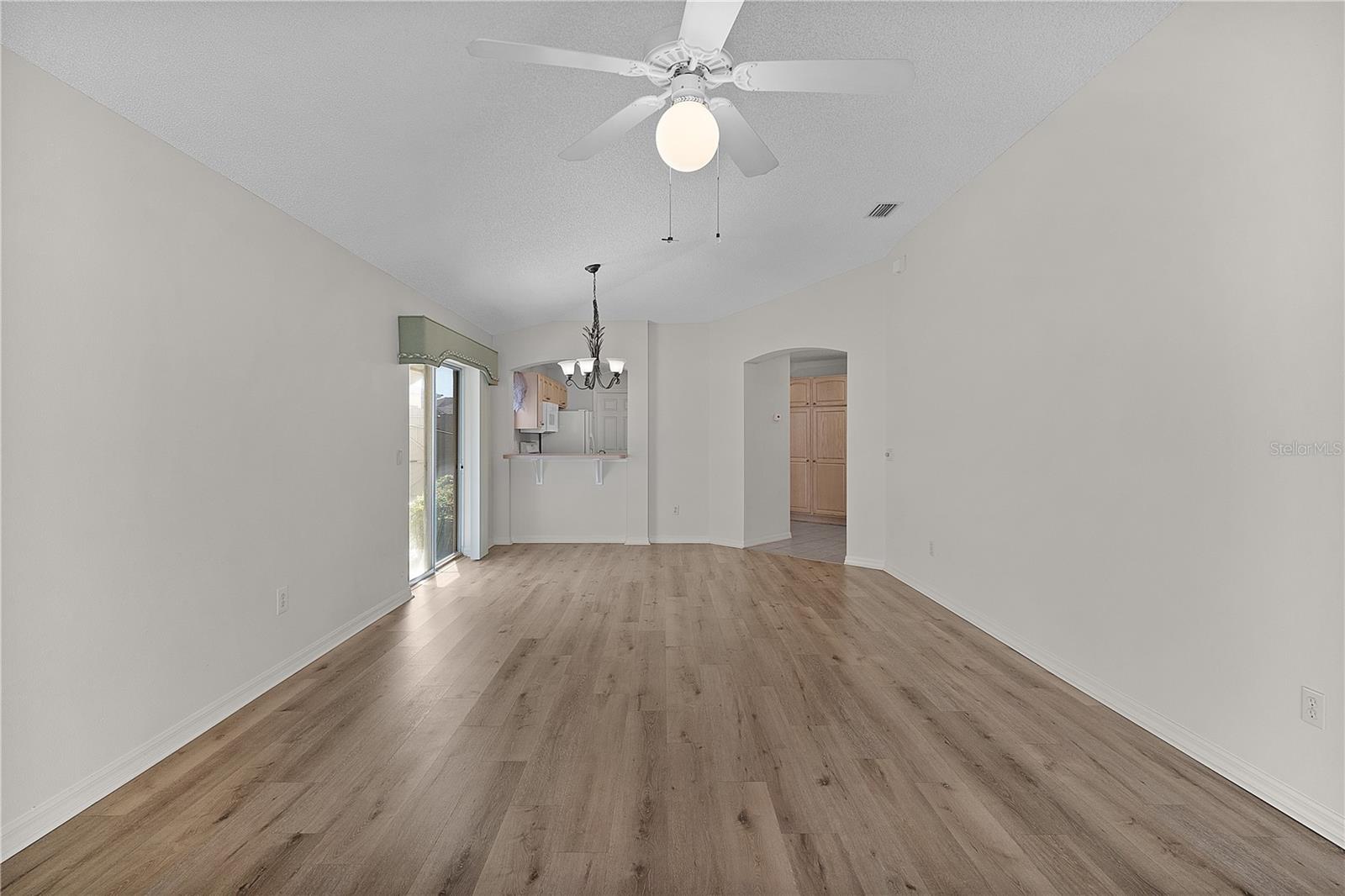 Image 10 of 32 For 1135 Santa Cruz Drive