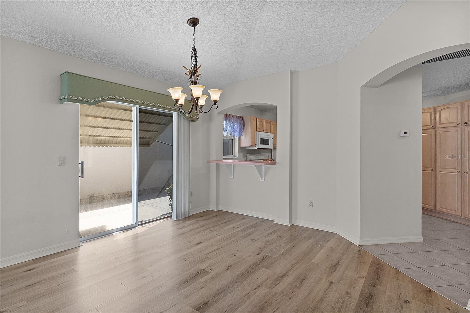 Image 11 of 32 For 1135 Santa Cruz Drive