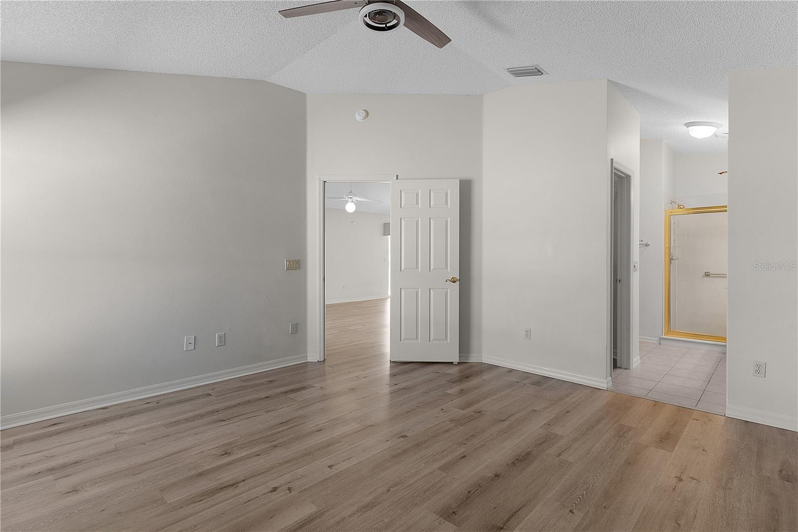 Image 17 of 32 For 1135 Santa Cruz Drive