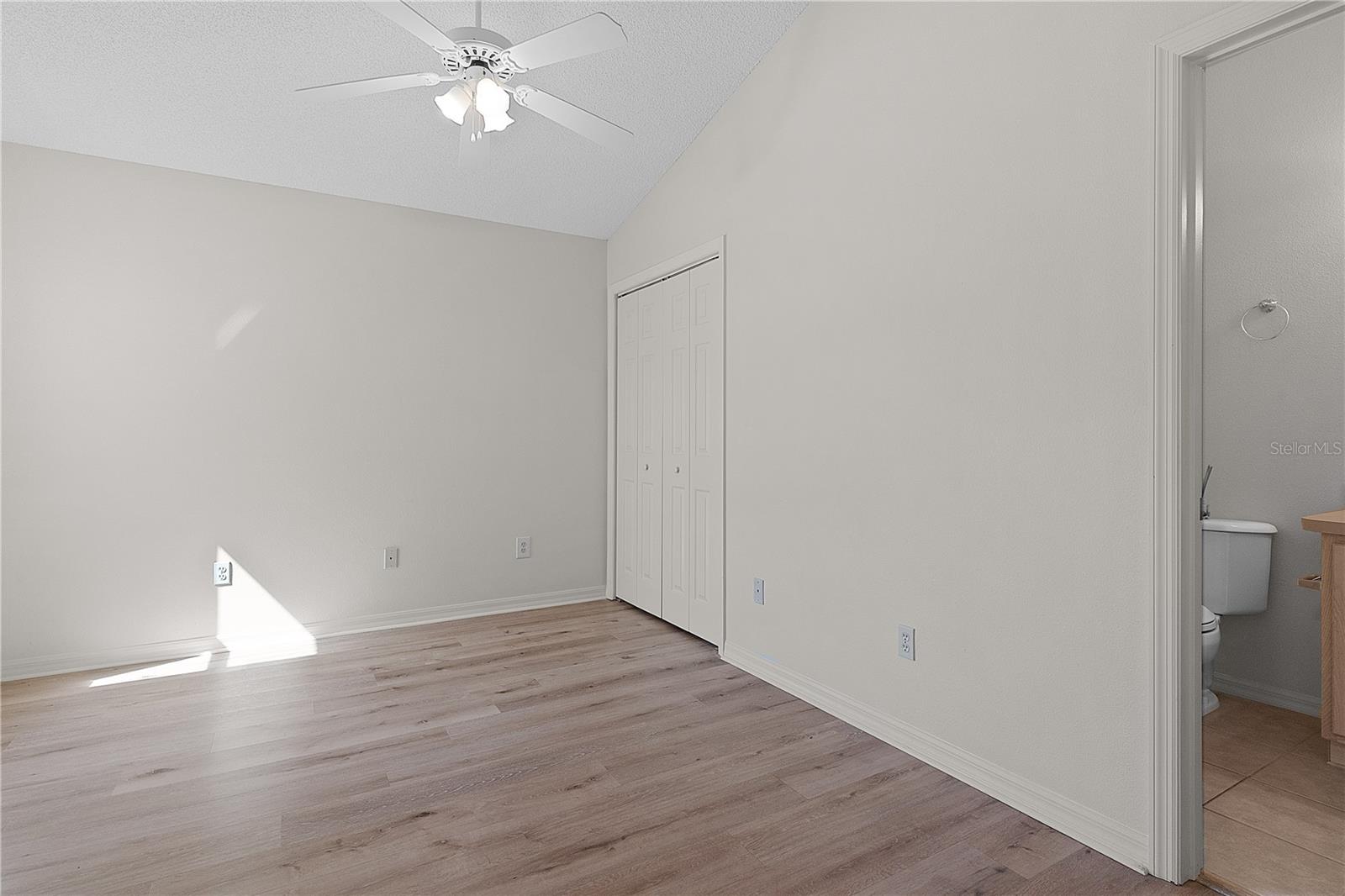 Image 22 of 32 For 1135 Santa Cruz Drive