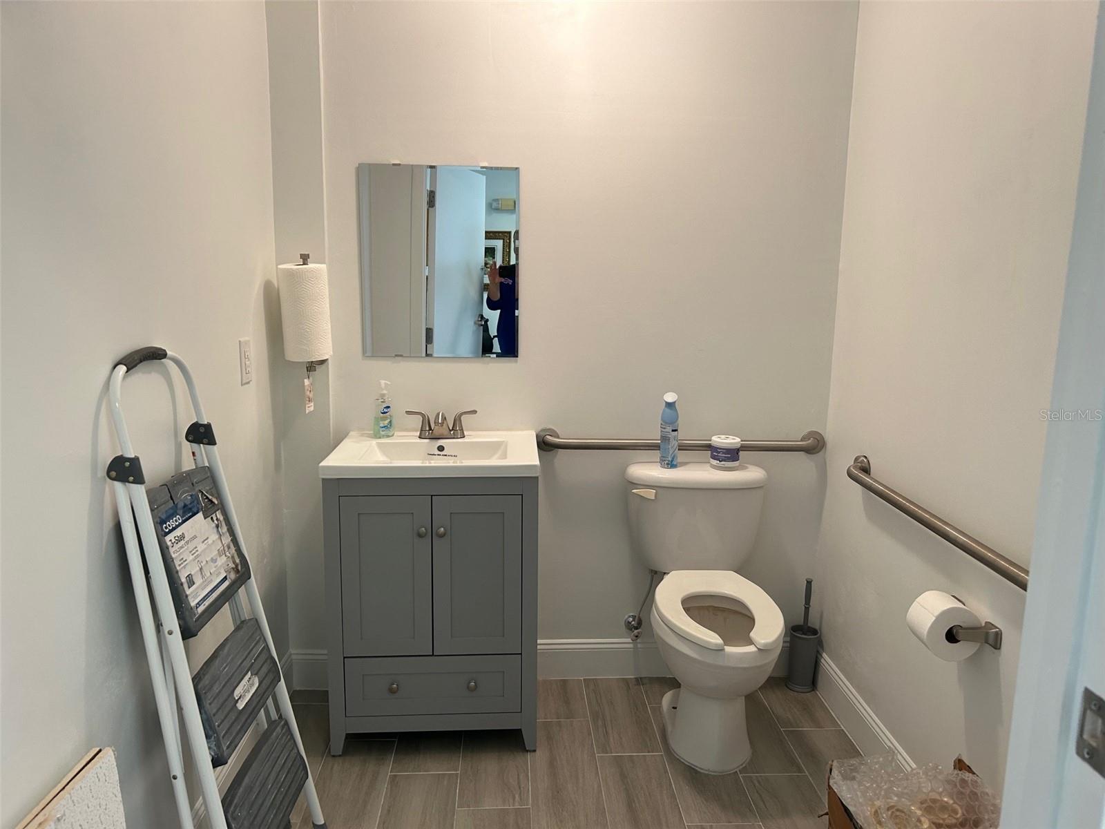 Image 17 of 19 For 30924 Suneagle Drive