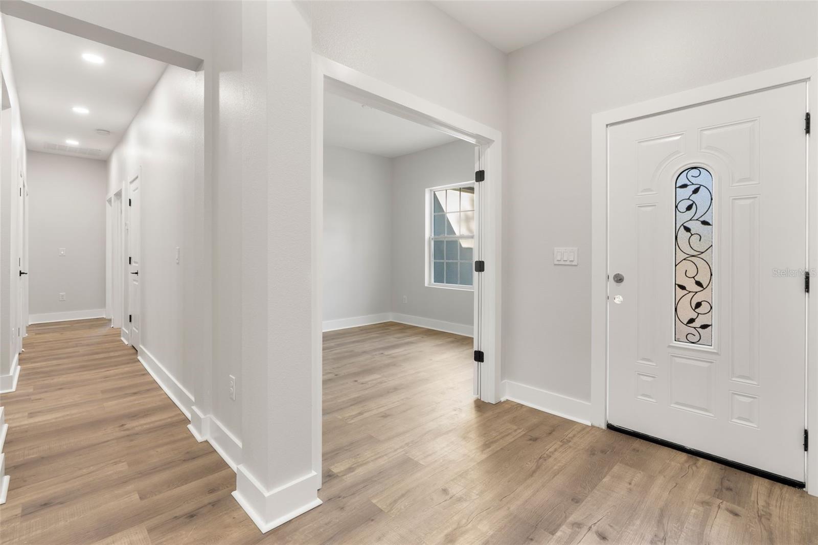 Listing photo id 9 for 12255 98th Street