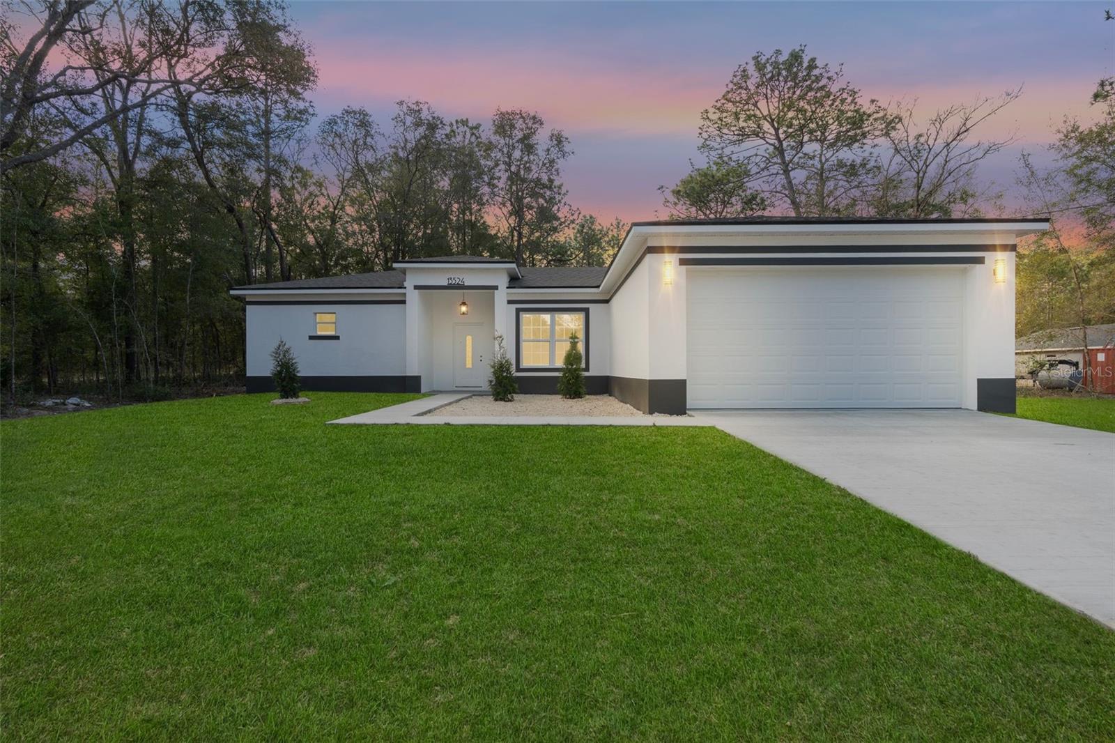Listing photo id 24 for 12255 98th Street