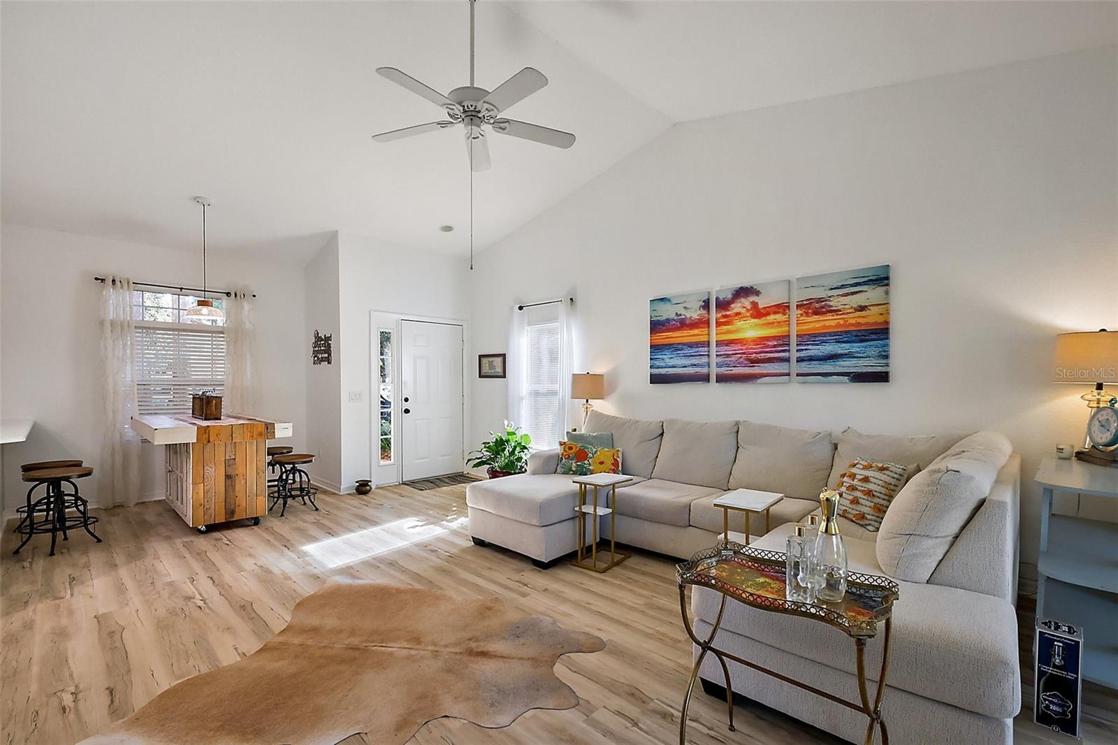 Image 6 of 39 For 5385 Admiral Way