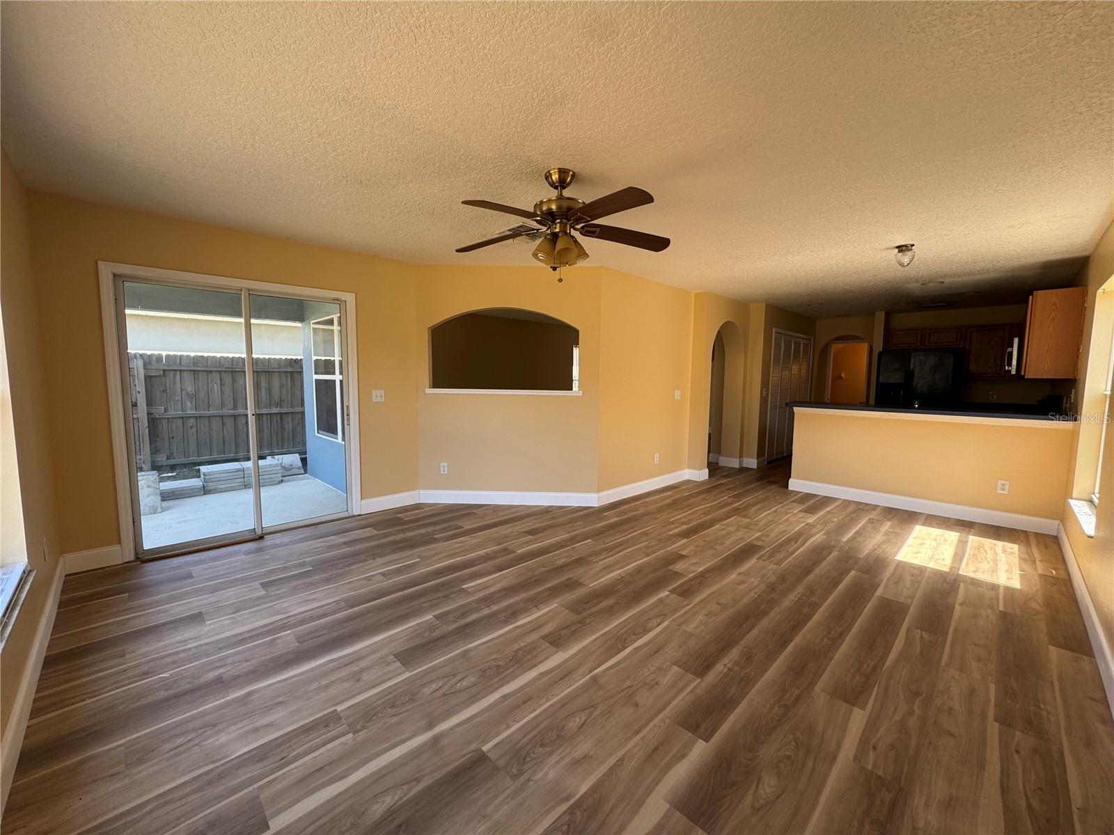 Image 13 of 42 For 1560 Tiverton Boulevard