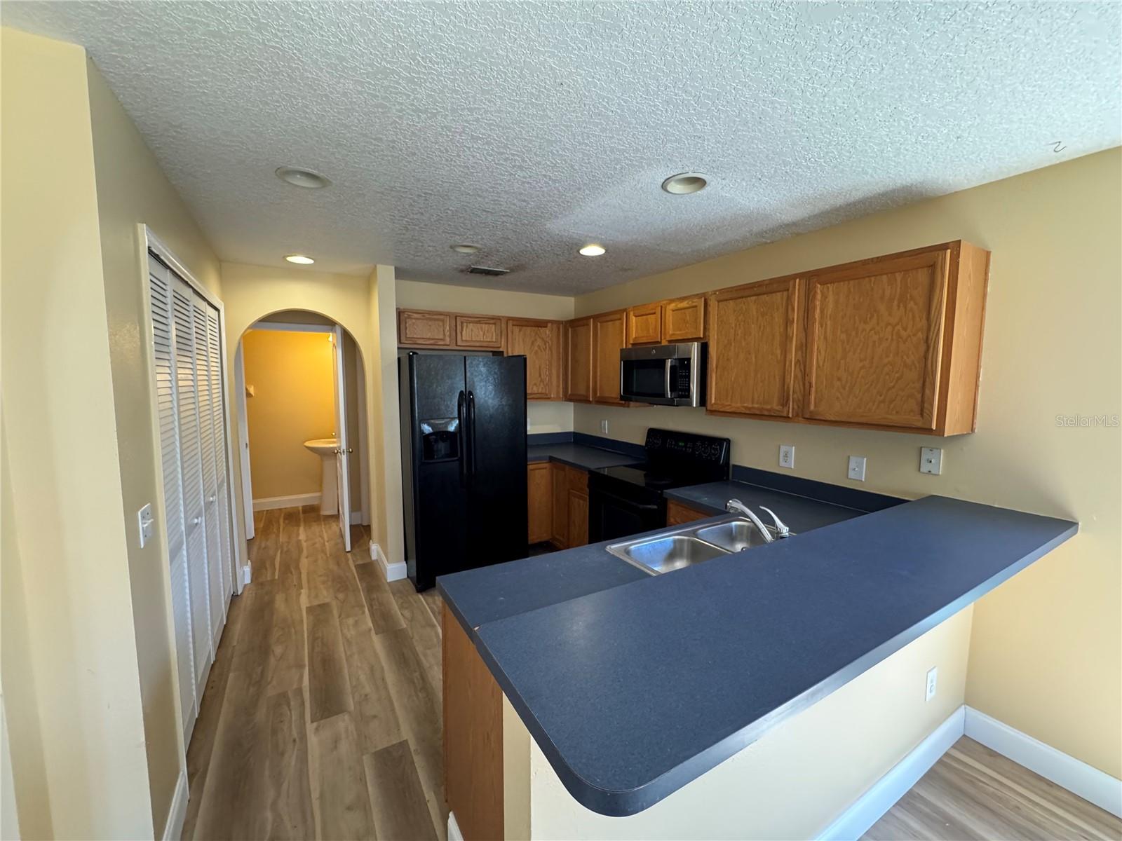 Image 14 of 42 For 1560 Tiverton Boulevard