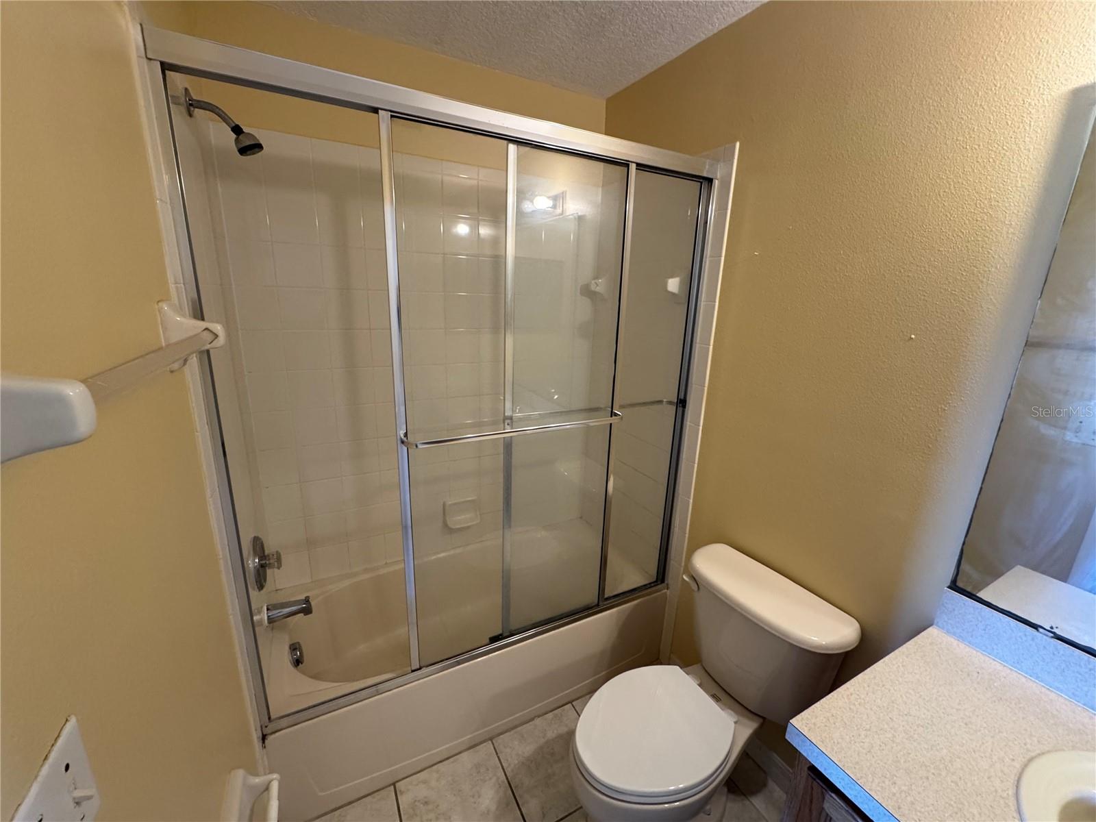 Image 37 of 42 For 1560 Tiverton Boulevard