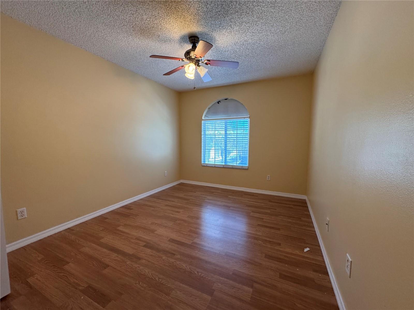 Image 42 of 42 For 1560 Tiverton Boulevard