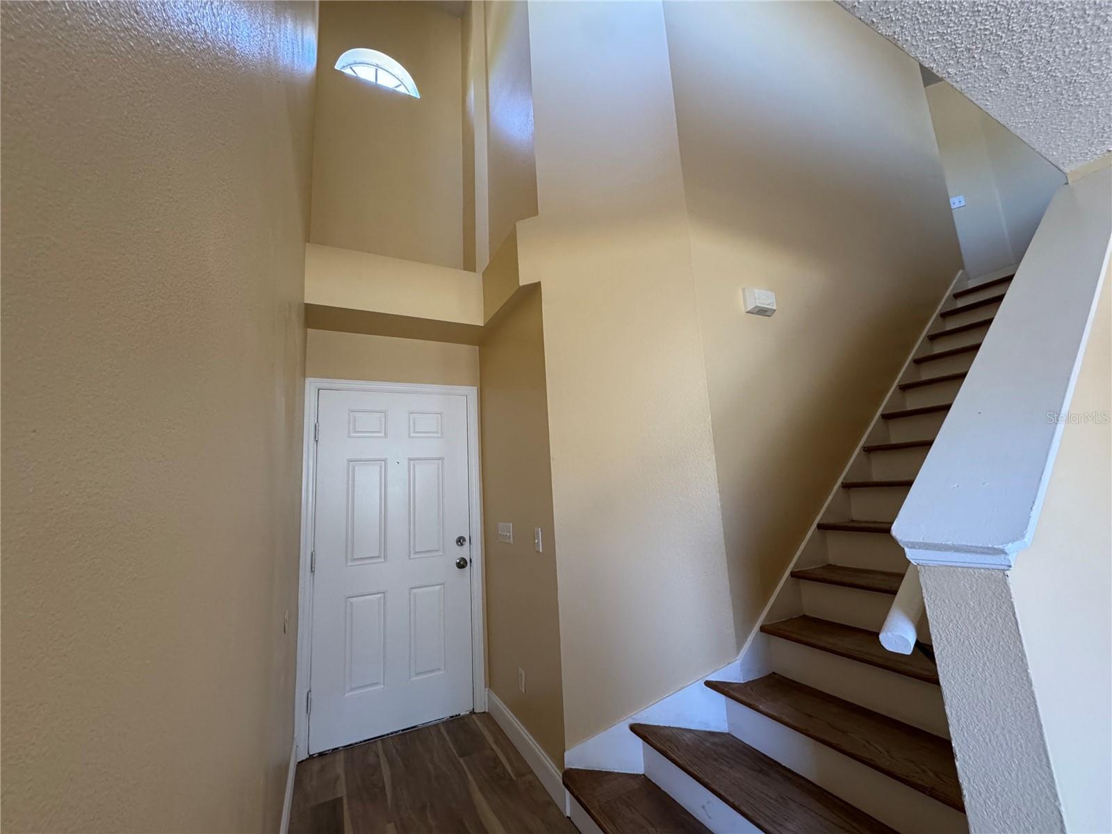 Image 5 of 42 For 1560 Tiverton Boulevard