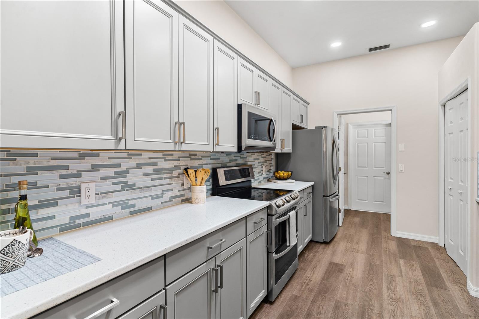 Image 17 of 44 For 6152 Topsail Road