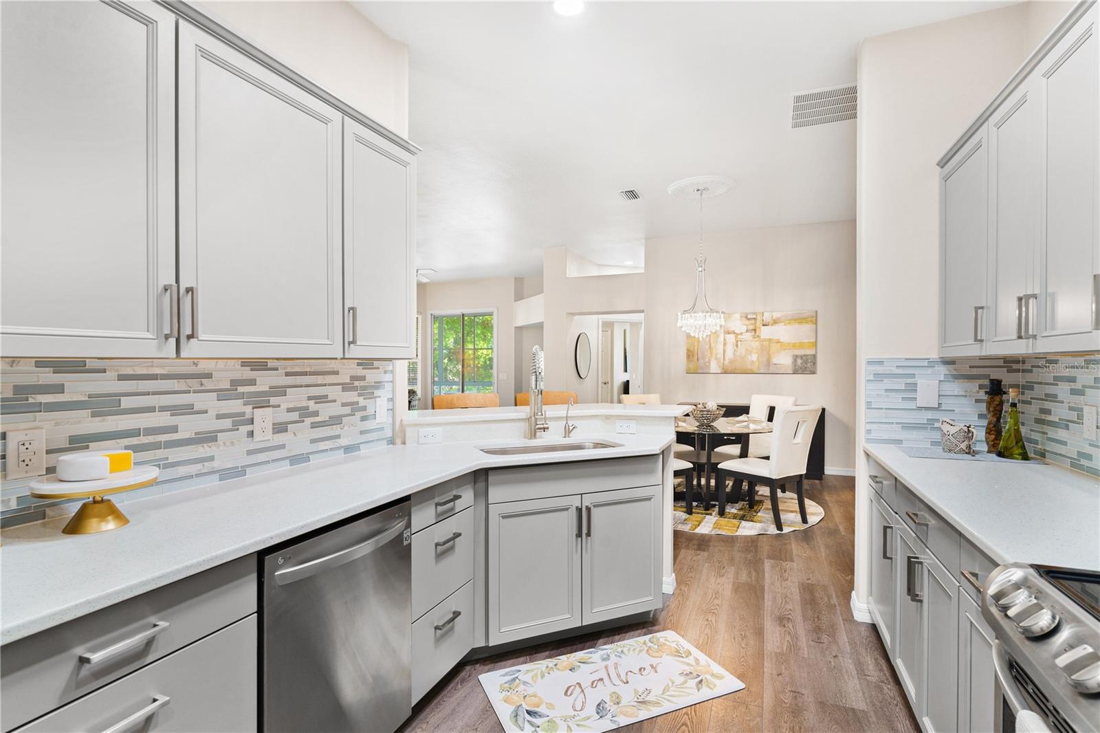 Image 22 of 44 For 6152 Topsail Road