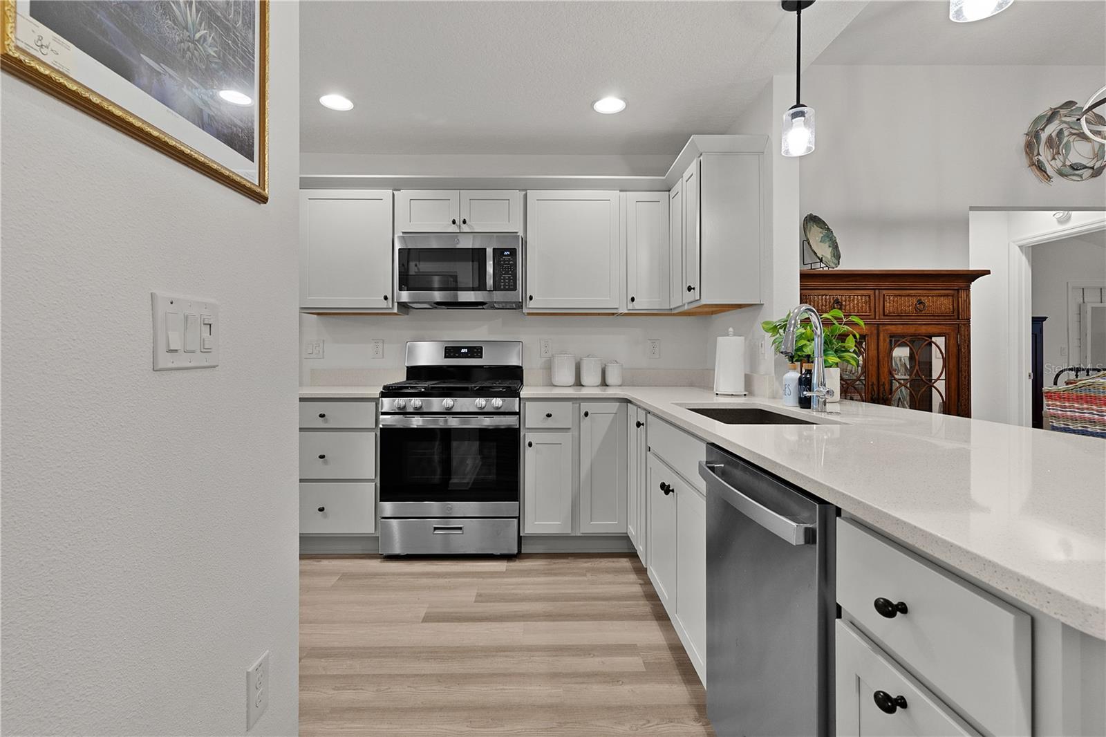 Image 20 of 48 For 7539 Hagemeyer Place