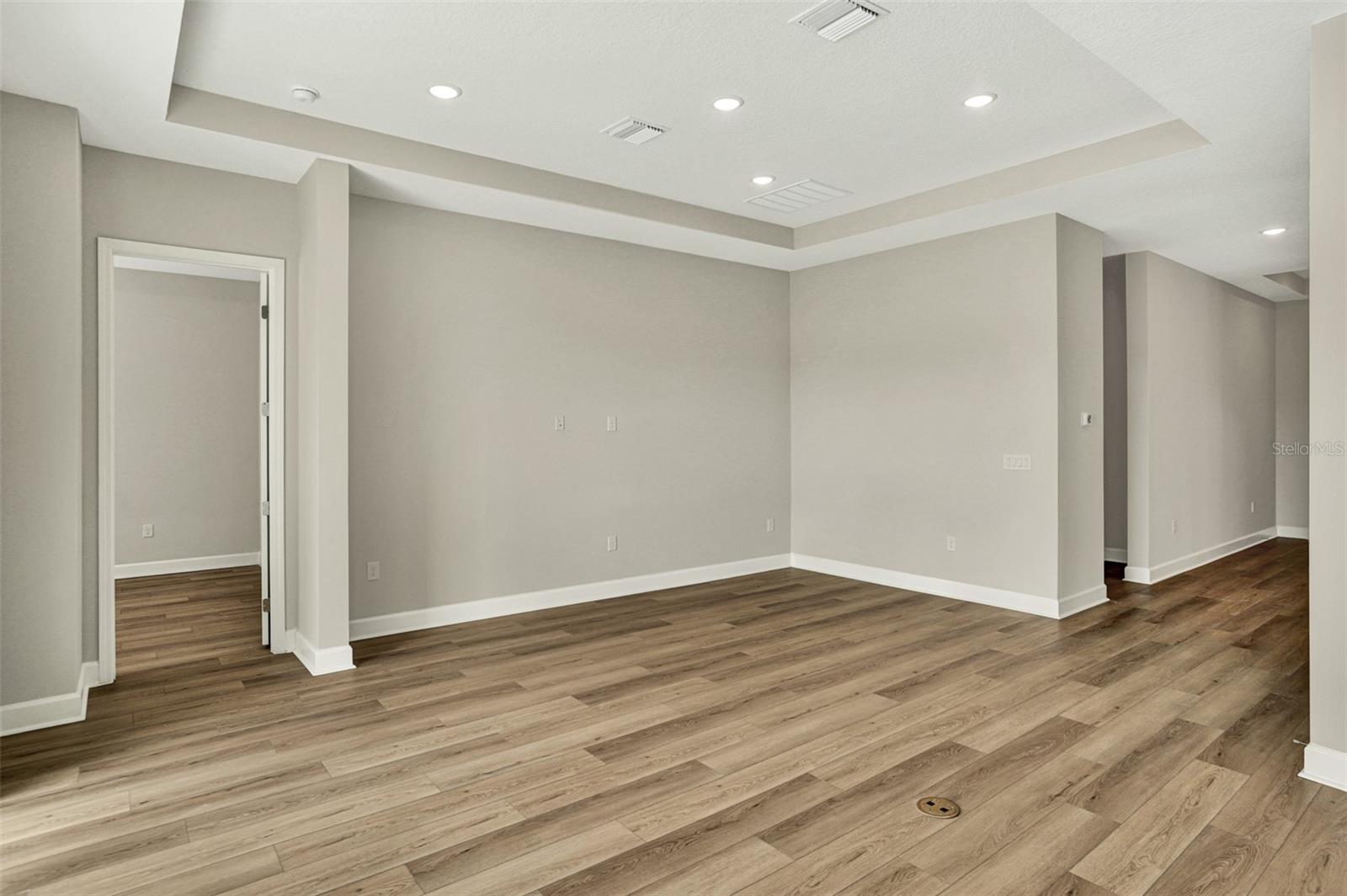 Image 15 of 23 For 8 Falmouth Drive