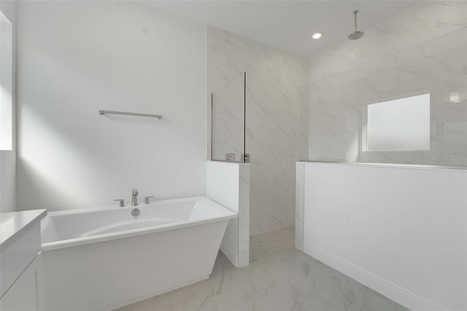 Image 15 of 41 For 14347 Crest Palm Avenue