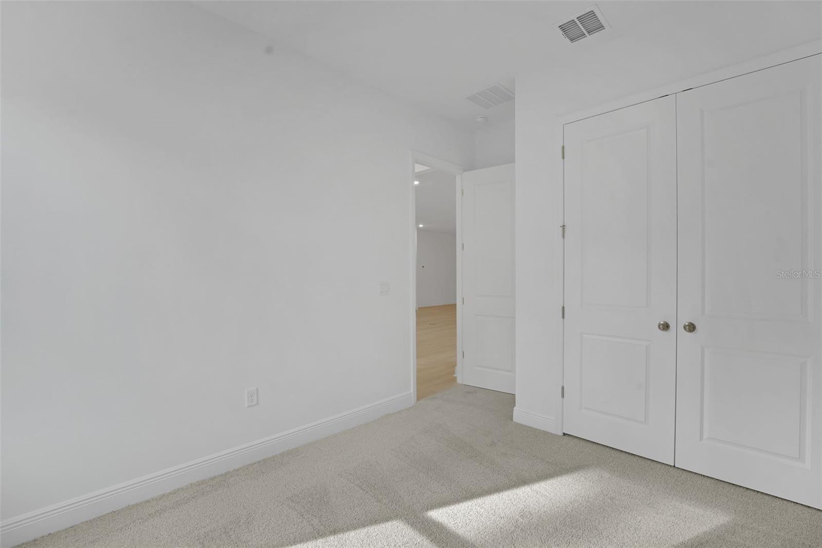 Image 23 of 41 For 14347 Crest Palm Avenue