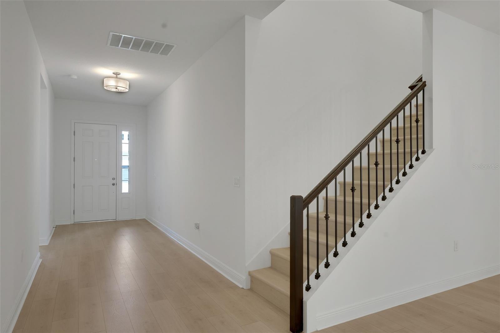 Image 35 of 41 For 14347 Crest Palm Avenue