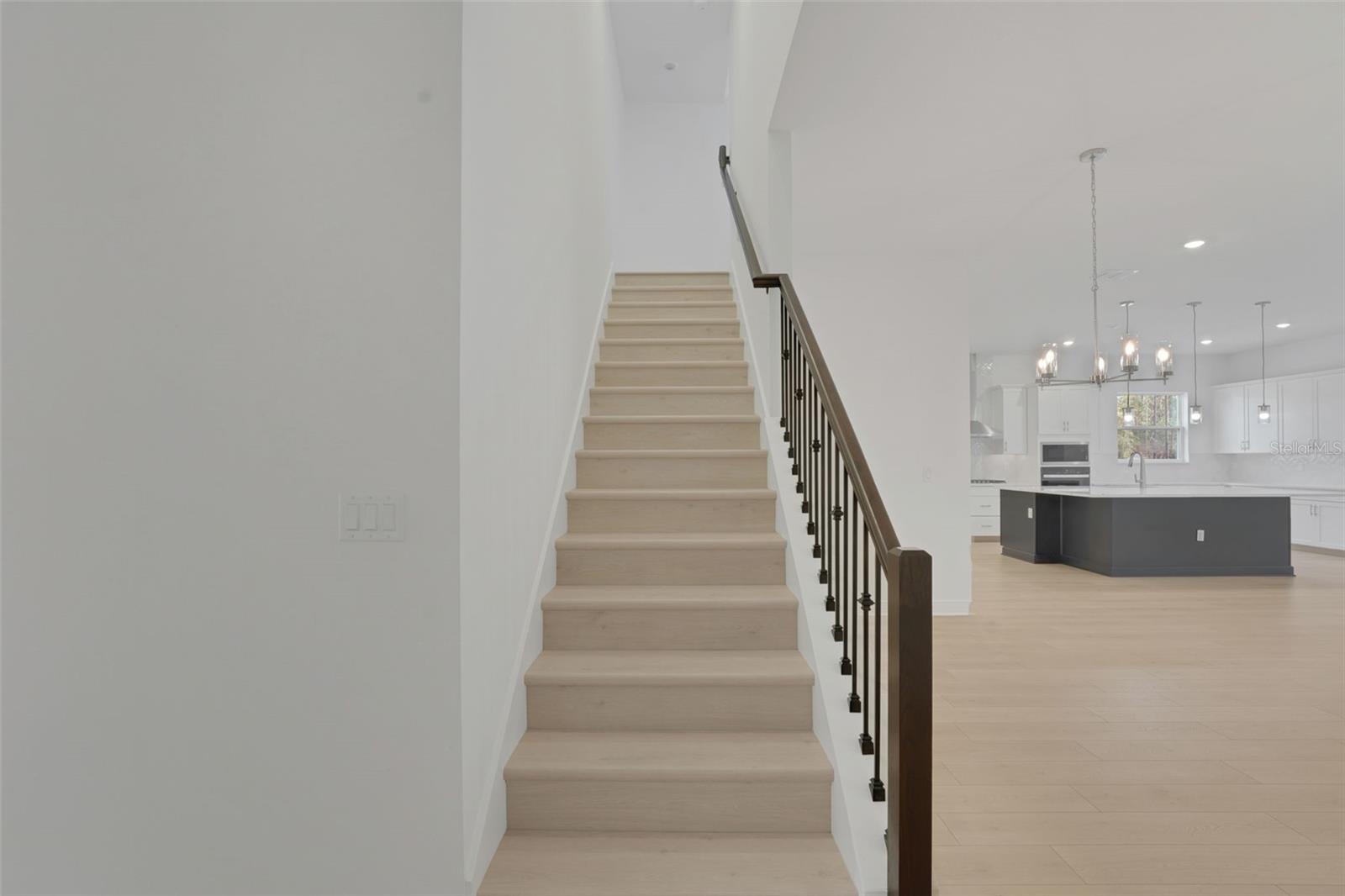 Image 36 of 41 For 14347 Crest Palm Avenue