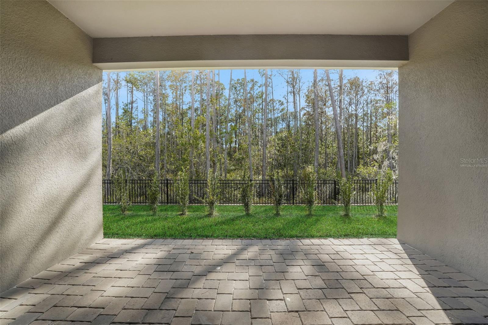 Image 7 of 41 For 14347 Crest Palm Avenue