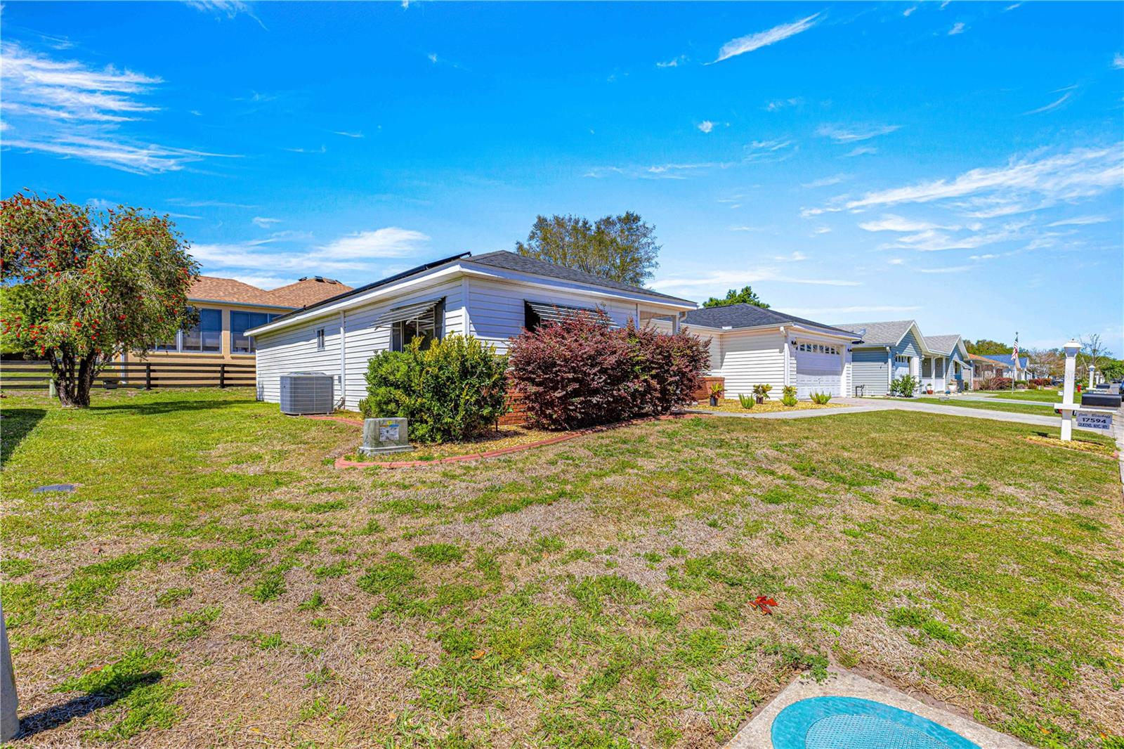 Image 4 of 52 For 17594 95th Circle