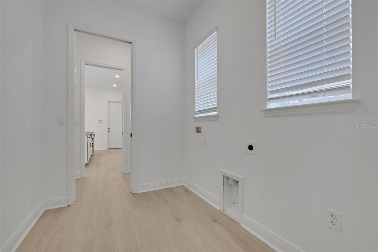 Image 23 of 43 For 6553 Rover Way