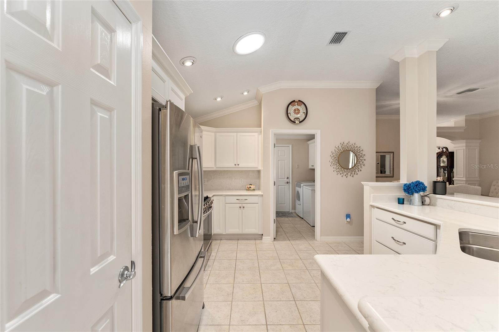 Image 17 of 66 For 17089 79th Clearview Avenue