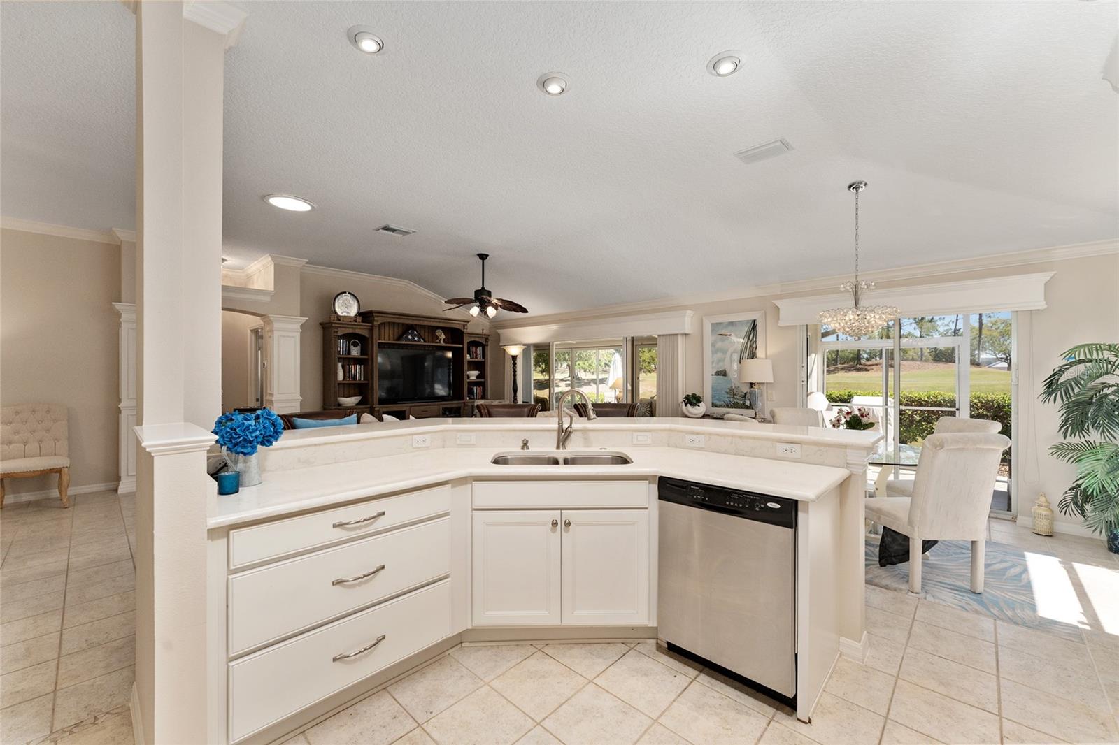 Image 21 of 66 For 17089 79th Clearview Avenue