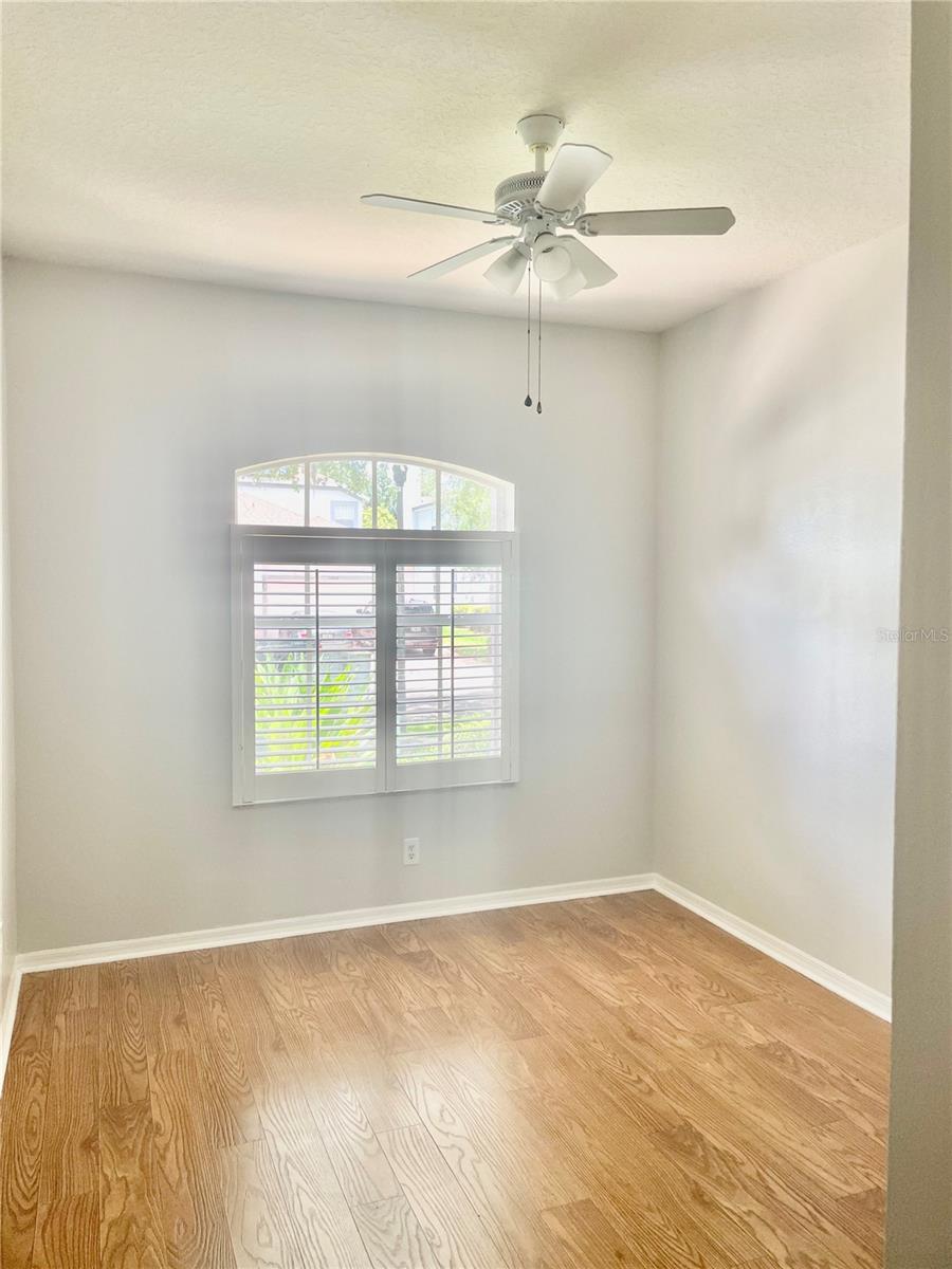 Image 4 of 16 For 14313 Laurelton Drive