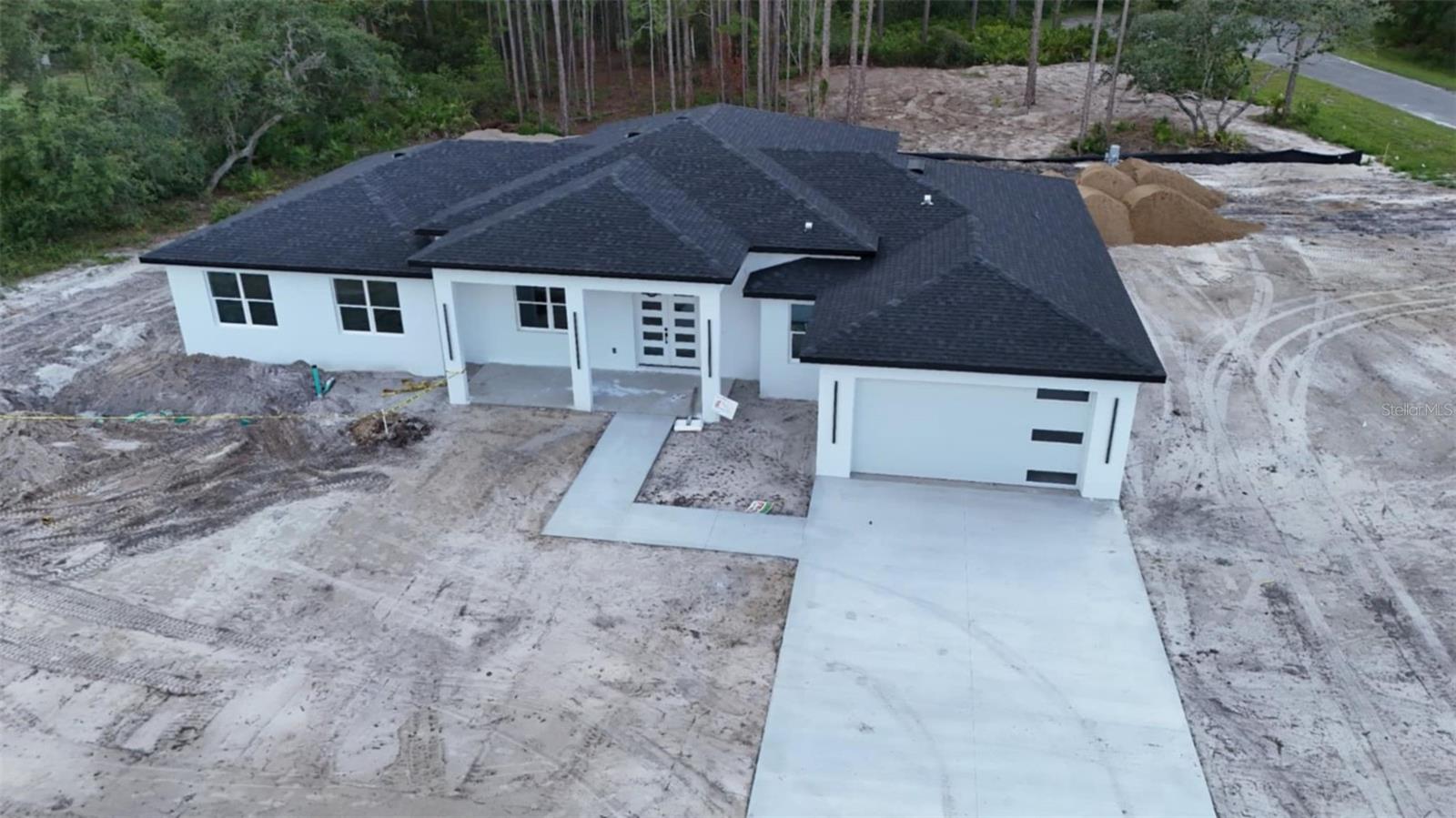 Image 22 of 27 For 40327 Royal Trails Road