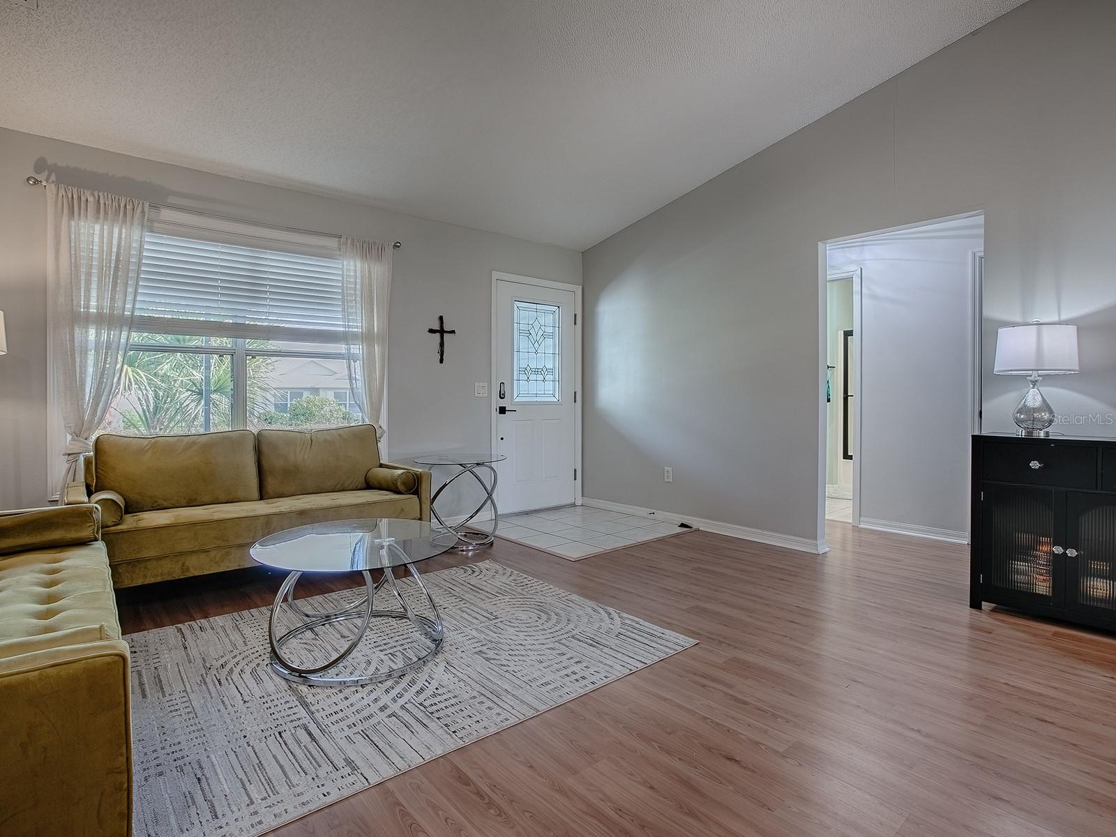 Image 6 of 58 For 3360 Richmond Drive